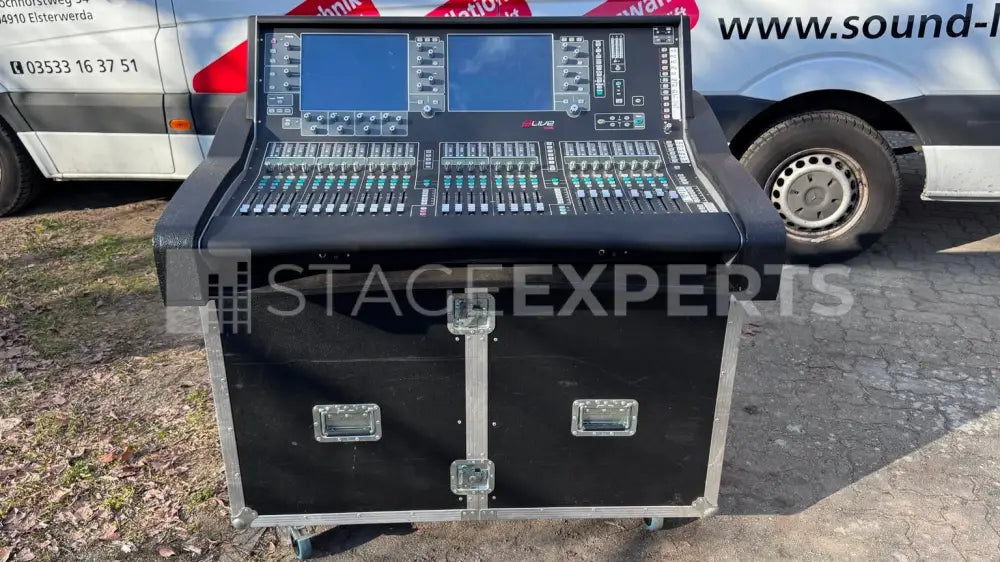 Allen & Heath dLive S5000 set with CDM32, DX168 and UPS