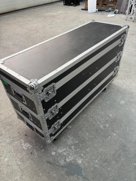 Showtec Sunstrip Active 12-Unit Set with Case & Spares