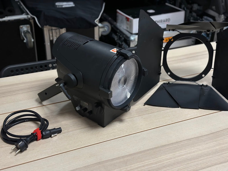 Cameo F2 FC Twin Pack with Softboxes & Bags – RGBW Fresnels