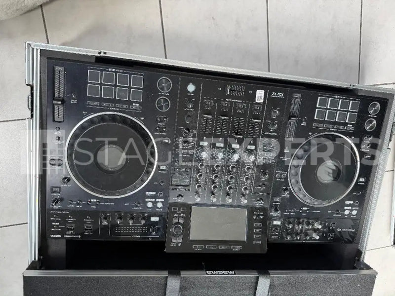 Pioneer XDJ-XZ DJ Controller with Case | All-in-One System