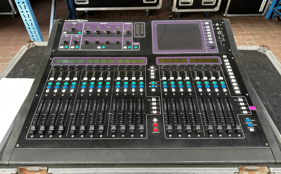 Allen & Heath GLD-80 Digital Mixing Desk with Flight Case