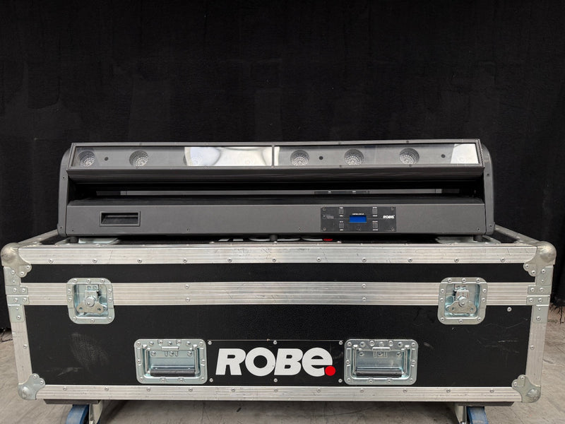 Robe Cyc FX 8 – 2-Piece Set with Case, LED Pixel Batten