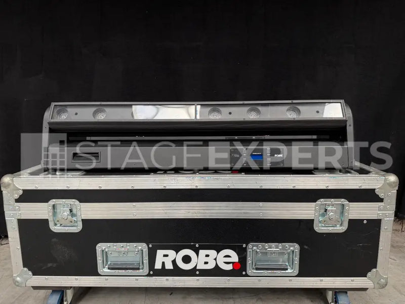 Robe Cyc FX 8 – 2-Piece Set with Case, LED Pixel Batten