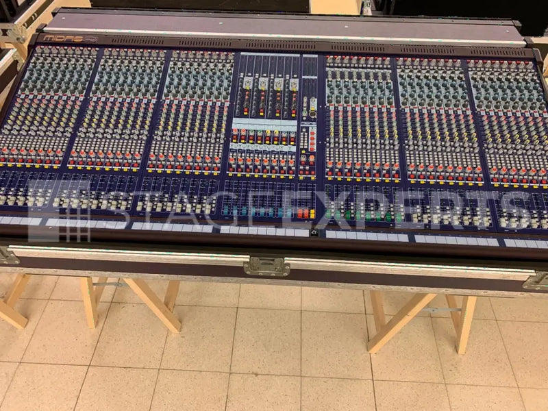 Midas Verona 480 Analogue Console with Case | Stage Experts