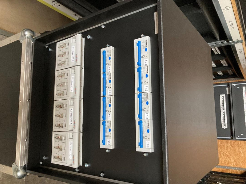 400A Powerlock Distribution Unit – 2x125A, 8x32A Outputs