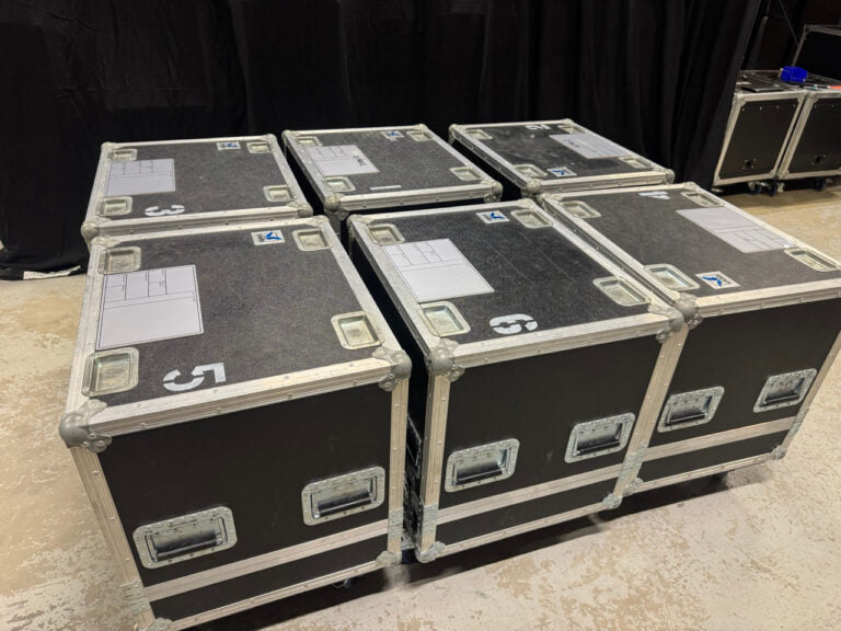 d&b audiotechnik MAX2 Stage Monitors Pair in Flightcase