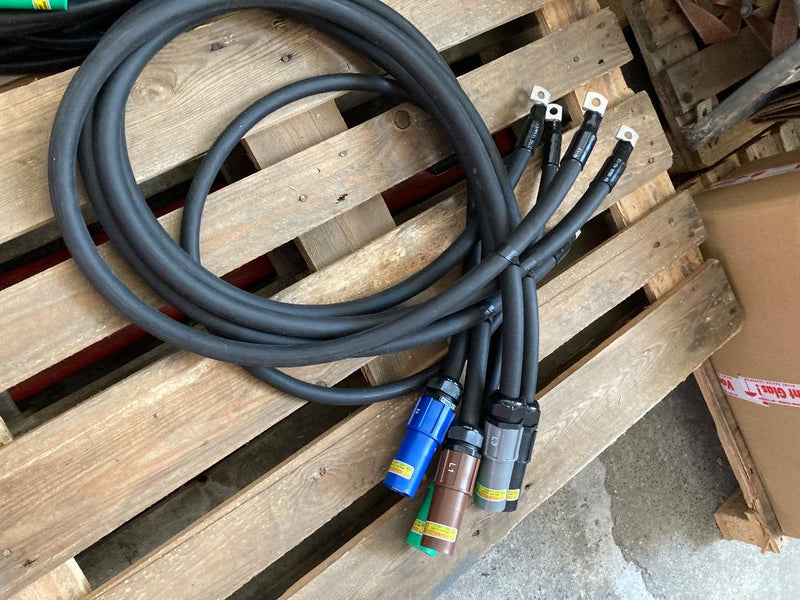 Powerlock 240mm² 660A Feed-in Set, 2 m, M12 Lugs