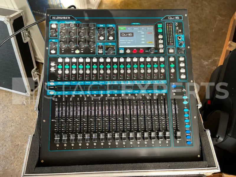 Allen & Heath Qu-16 Digital Mixer with Case – Stage Experts
