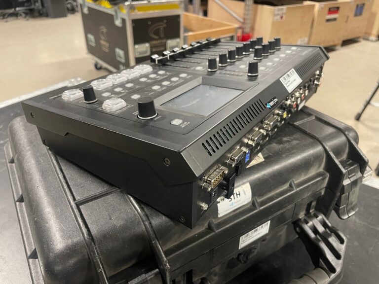 Roland VR-4HD AV Mixer/Switcher with Case for Streaming
