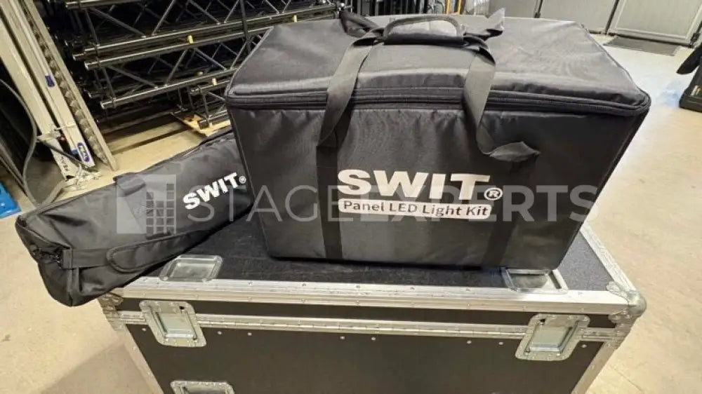 Swit PL-E90D 3-Panel Bi-colour LED Kit with Stands & Case