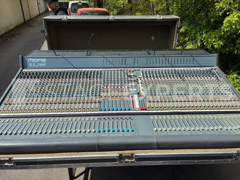 Midas XL200 46+2 Analogue Console with Case | Stage Experts