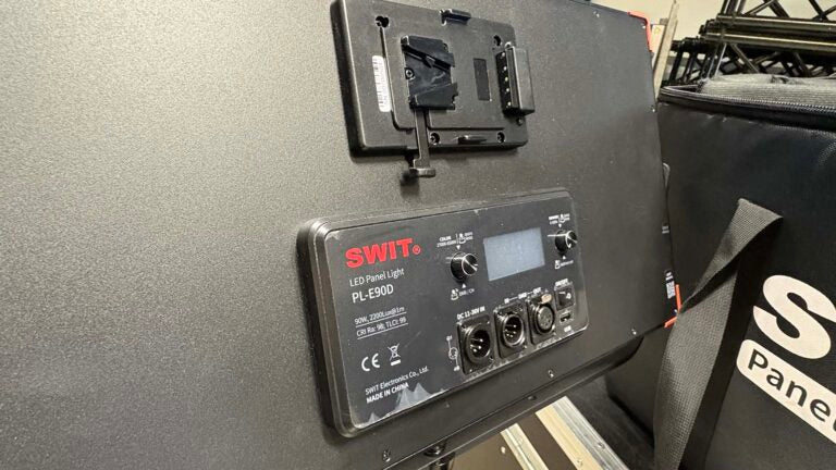 Swit PL-E90D 3-Kit LED Panels with Stands & Case