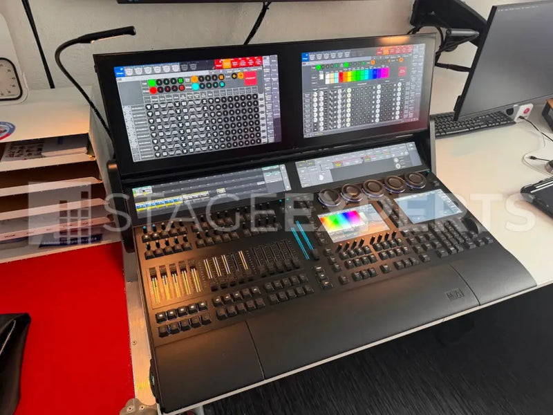 MA Lighting grandMA3 Light Console with Case, Cover & Lamps