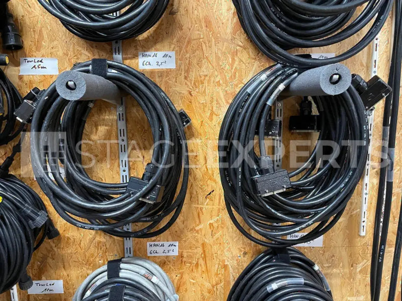 Major HAN16 cables and accessories sets by Major