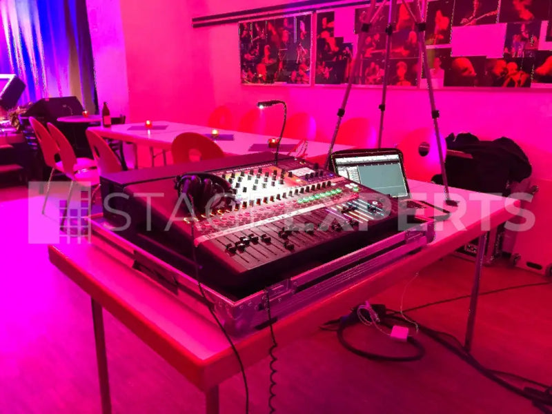 Soundcraft SiEx 2 Digital Mixer – with Thon Flight Case