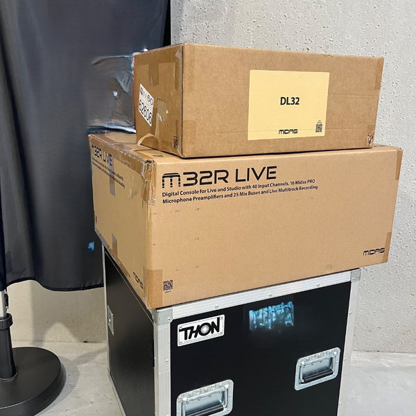 Midas M32R LIVE Digital Mixer – 40‑ch, 25 Buses, AES50, USB/SD