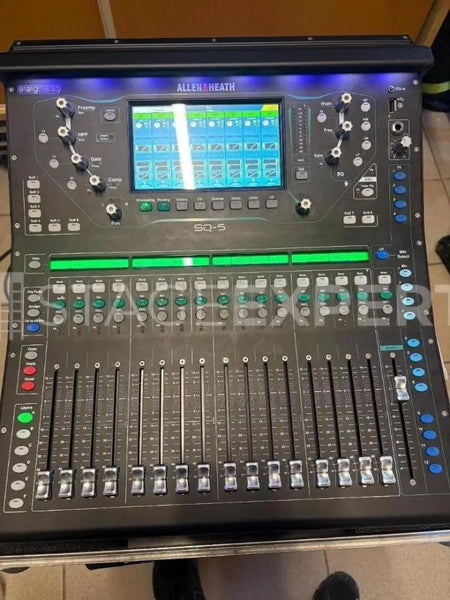 Allen & Heath SQ5 with Flight Case | 96kHz Digital Mixer