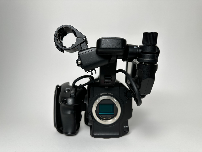 Sony PXW-FS5 II body only – 510 hours, charger included