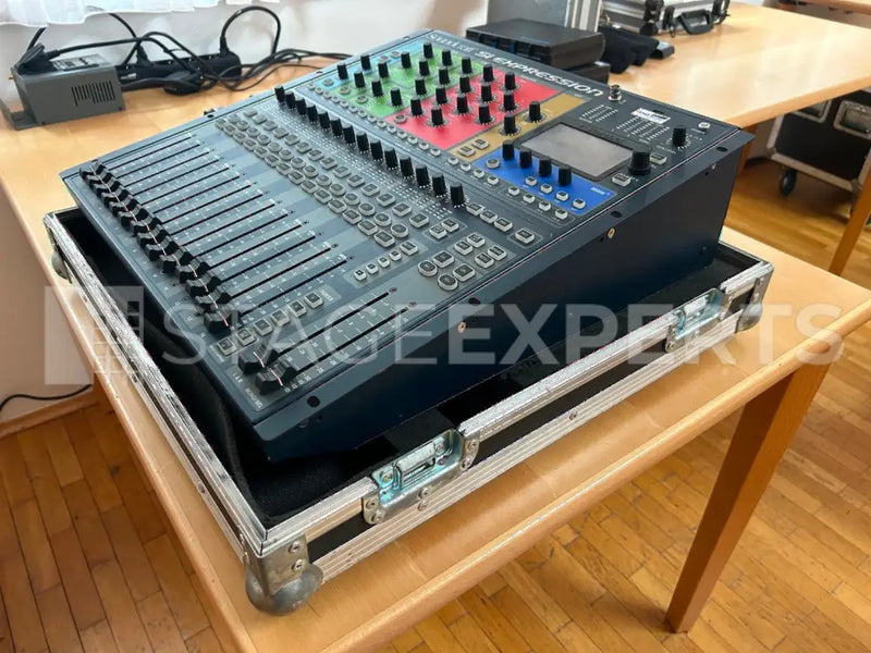 Soundcraft Si Expression 1 Digital Mixer with Hood Case