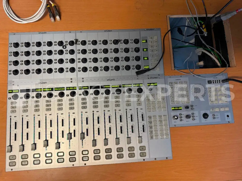 Studer D21m Digital Mixing Console, 12 Faders, 3 Touchscreens