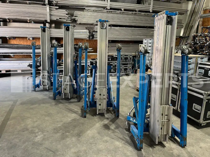 Genie SLA-20 Superlift Advantage Material Lift, 6.46 m, 363 kg