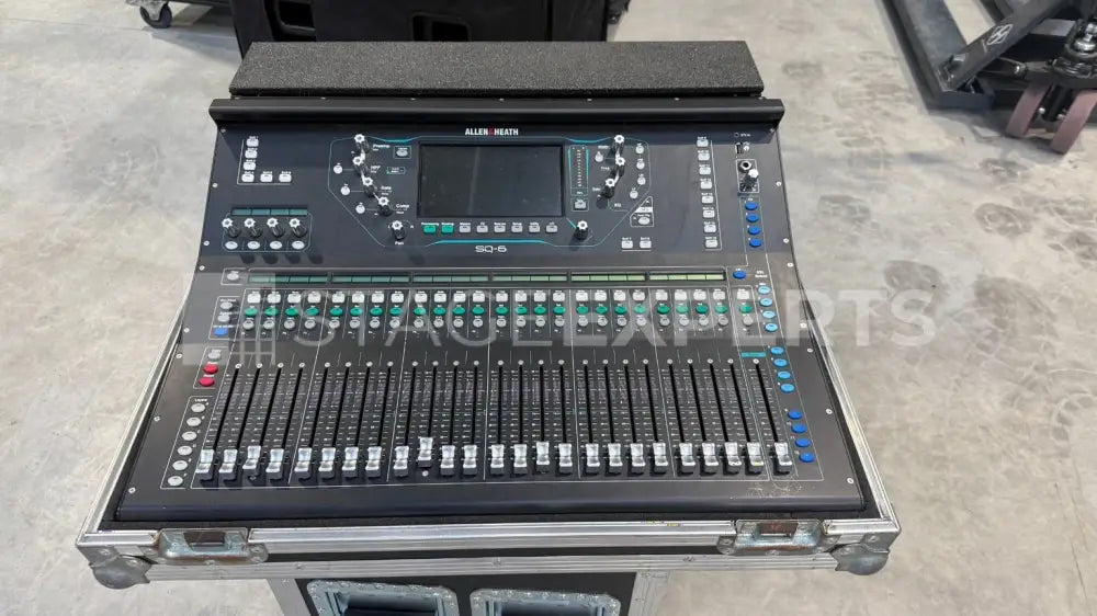 Allen & Heath SQ-6 Digital Mixer with Touring Flight Case