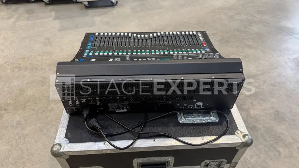 Allen & Heath SQ-6 Digital Mixing Console with DEEP FX