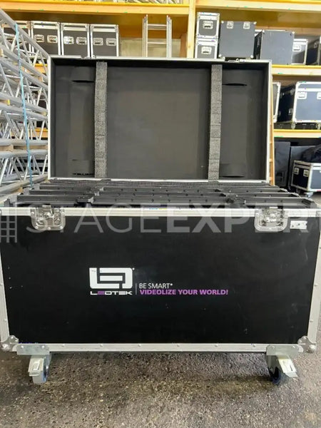 LED TEK P4 Outdoor LED Wall Set – 3.5 x 2m, 7m²