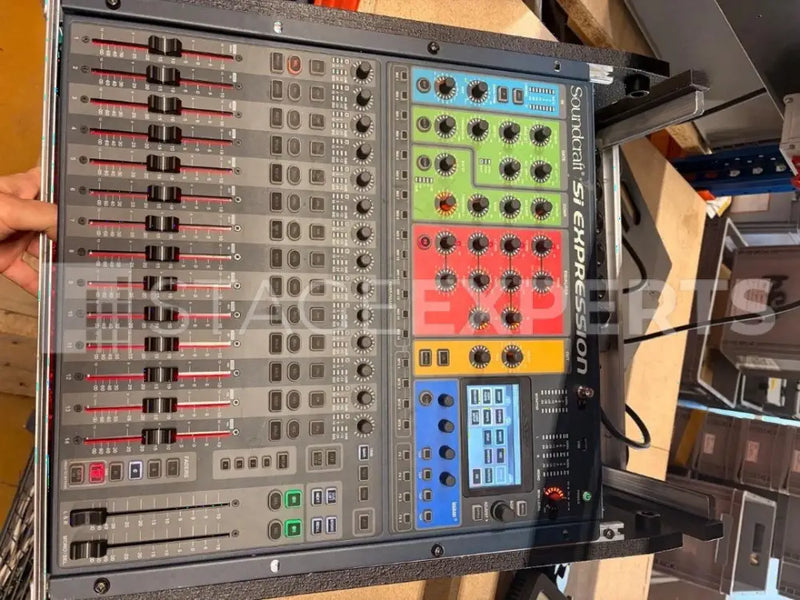 Soundcraft Si Expression 1 Digital Mixer | Lexicon FX Built-in