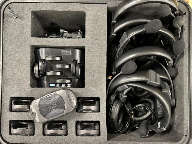 Clear-Com HME DX-410 2-Ch Wireless Intercom, 6 Beltpacks