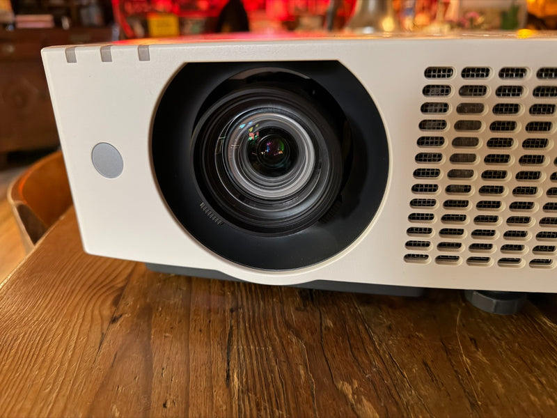 Panasonic PT-VMZ61 Laser Installation Projector | 6200 lm