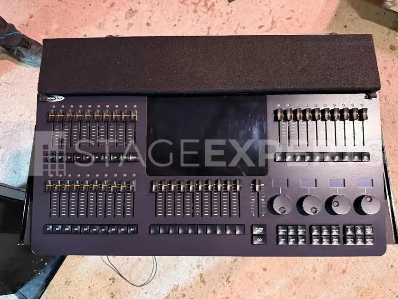 Showtec Lampy 40 2U Lighting Console – 2 DMX Universes