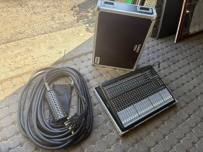 Mackie Onyx 24-4 24-Channel Analogue Mixer + Stagebox & Case