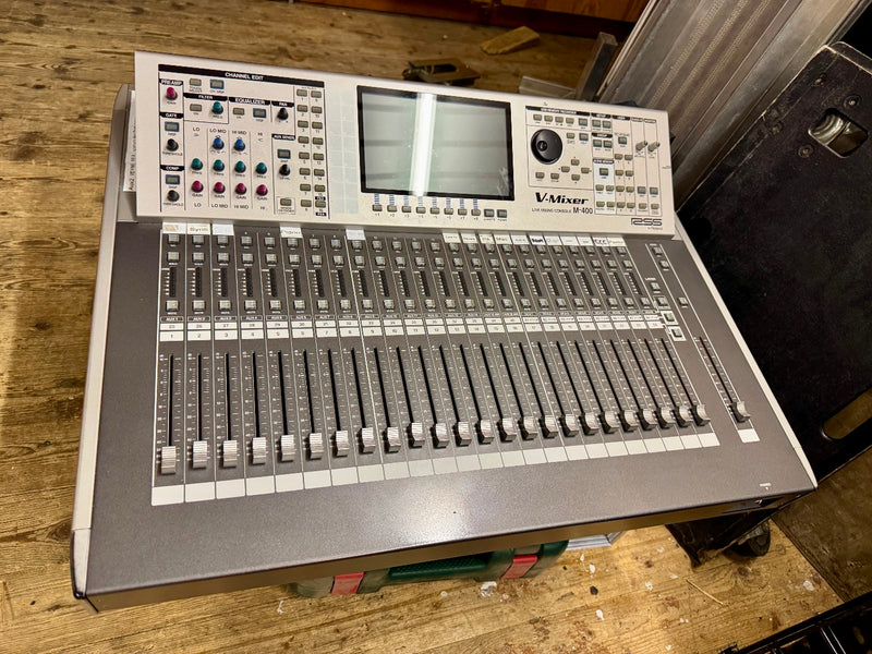 Roland M-400 V-Mixer with 2x S-1608 Stageboxes REAC system