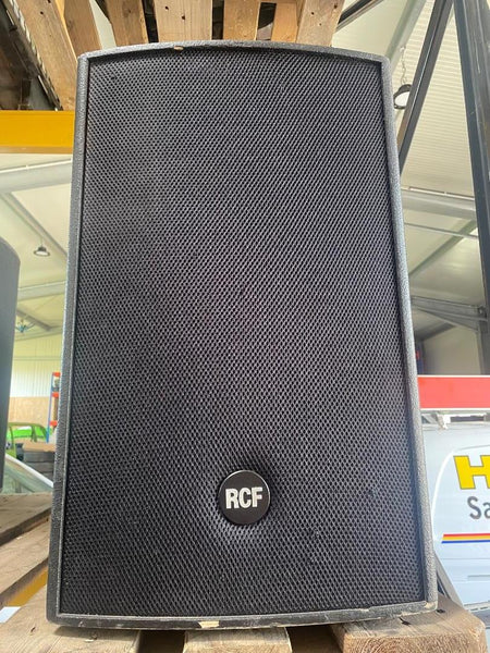 RCF 4PRO 2031-A Active Loudspeakers – Pair with Covers