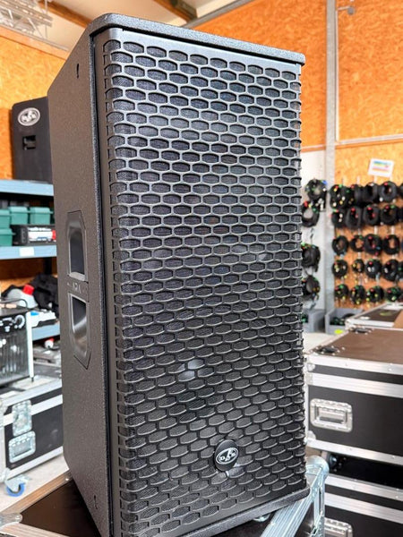 DAS Audio ARA-P12.115 Active 12-inch Point Source Loudspeaker