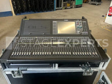Load image into Gallery viewer, Yamaha QL5 Digital Mixing Console with Case | Stage Experts
