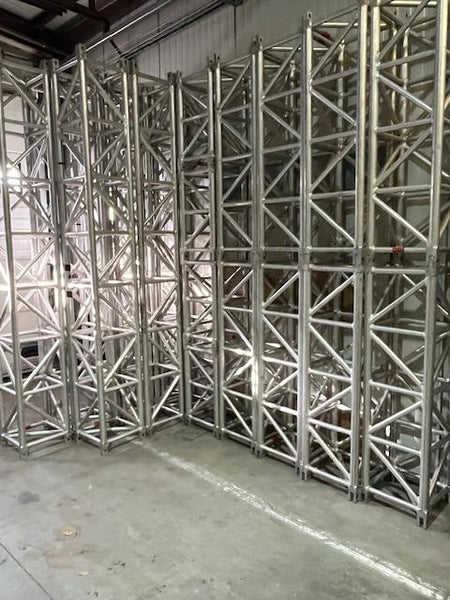 Stacco Tower Lift 400 Series Set – 4 Towers, Truss & Feet