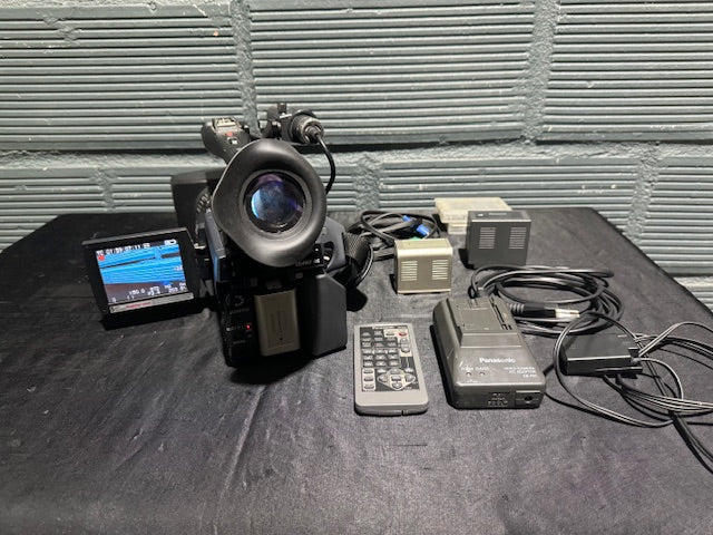 Panasonic P2HD AG-HPX171 Camcorder – Used with Bag & Batteries