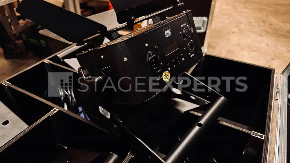 Stairville HL-x90 RGBW 12x Set with Flight Case – LED