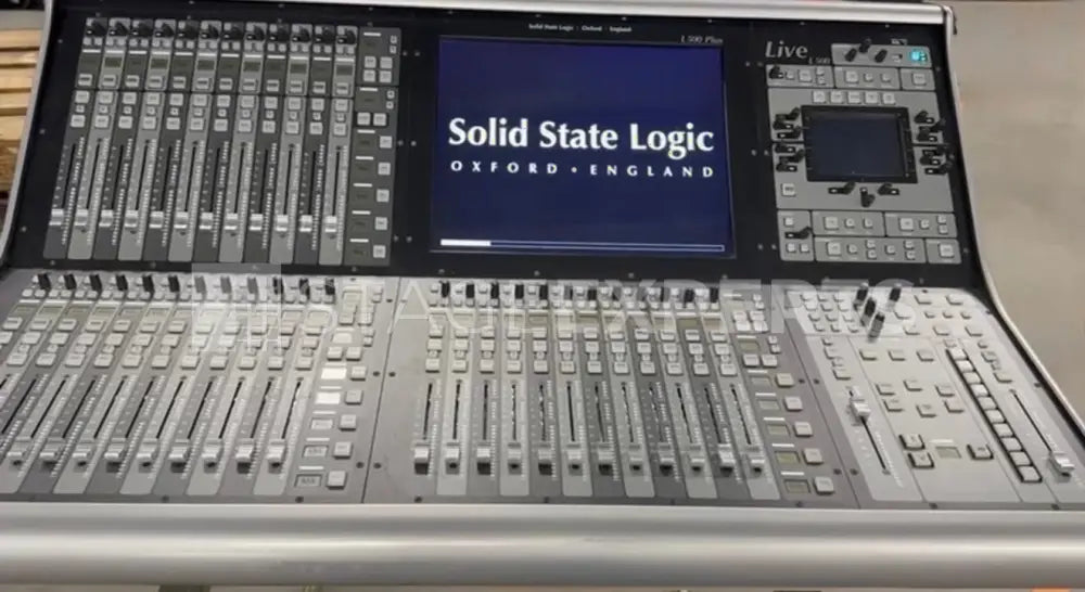 Solid State Logic L500+ package with 2 ML32/32 stageboxes