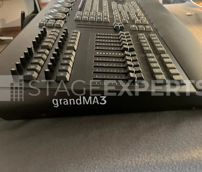 MA Lighting grandMA3 onPC Command Wing with Touch PC