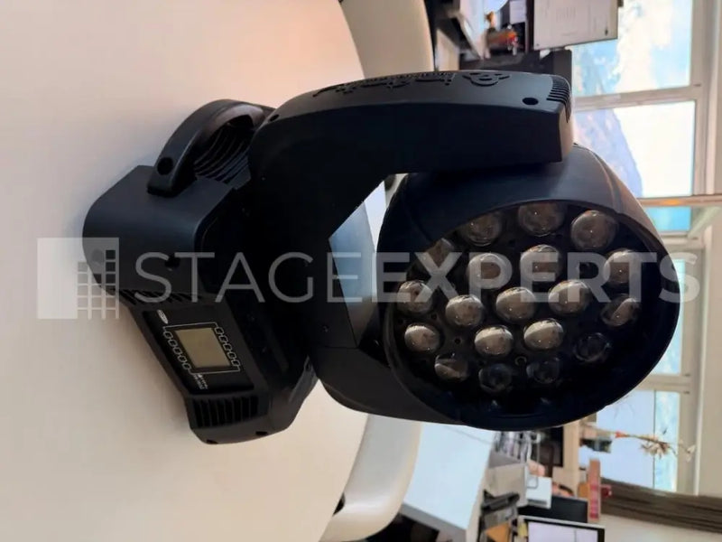 Showtec iW-1915 Moving Wash | RGBW, 7–50° Zoom, Pixel Zones