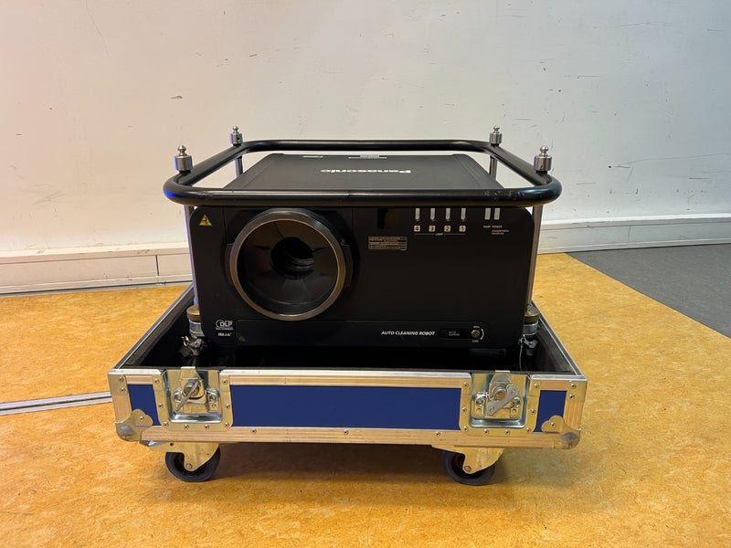 Panasonic PT-DW10000E 10,000 lm 3-Chip DLP Projector Event Use