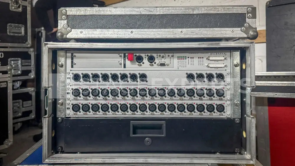 Soundcraft Compact Stagebox 32/8 + AES/EBU – Digital