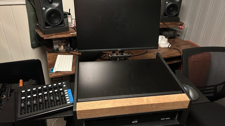 Soundsurface DT-2U Control Surface with Dual Touchscreens