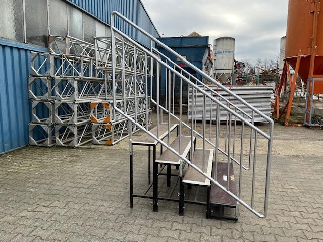 Bütec Staircase 4-Step, 1.50m x 0.80m – Stage Access