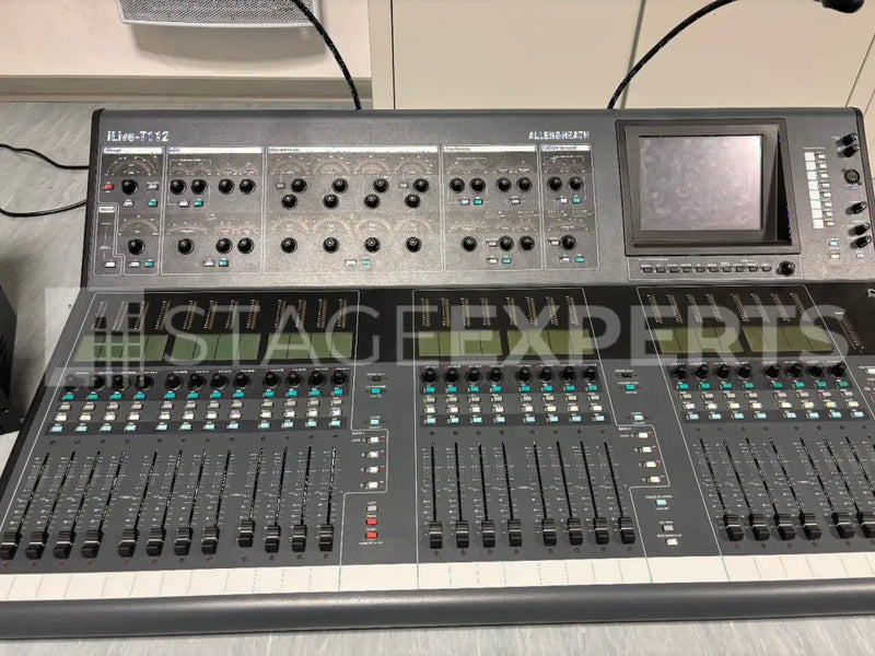 Allen & Heath iLive-T112 + iDR-48 Stagebox, with Cases