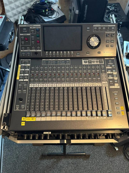 Roland M‑300 Digital Mixer with Flightcase & Extras Bundle