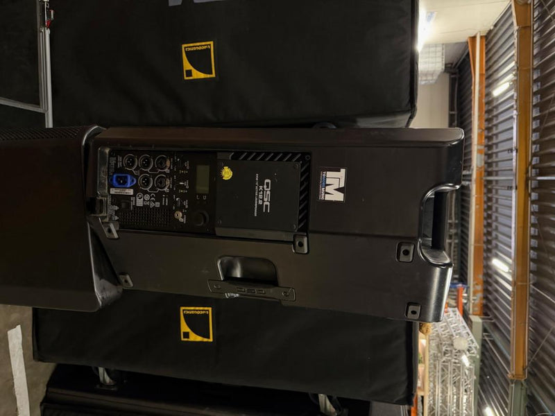 QSC K12.2 Active Loudspeaker with Case – 2000 W